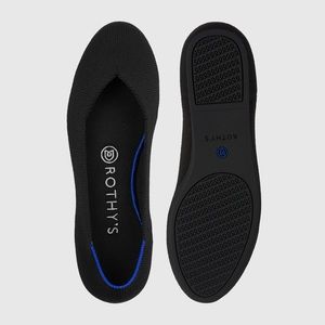 Rothy’s black flat